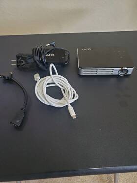 Vivitek Qumi-q2 Qumi Q2-b Led Hd Pocket Projector