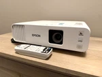 Epson Powerlite L200W 3LCD Wxga Laser Projector W/ Remote & Wireless *1K-2K Hrs Used. Price: $329.00.